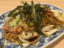 Yakisoba noodles with sauce