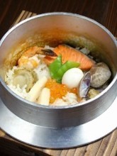 Seasonal fish kamameshi (pot rice)