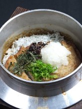 Kamameshi (pot rice)