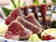 Straw-seared skipjack tuna