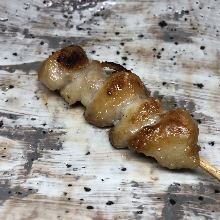 Grilled chicken skewer