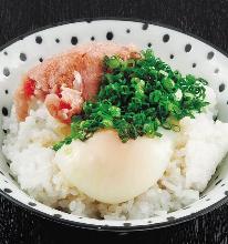 Tamagokake gohan (rice with raw egg)