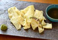 Edible Raw yuba (tofu skin)