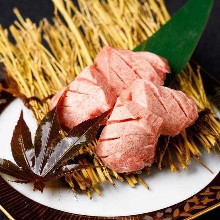 Limited quantity The ultimate piece Thick-sliced premium tongue using only the original tongue