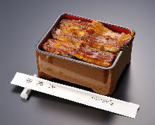 Eel served over rice in a box