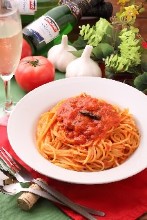 Pasta with garlic, tomato, and chili pepper