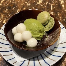 Matcha shiratama zenzai (sweet red bean soup with rice flour dumplings and matcha)