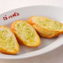 Garlic toast