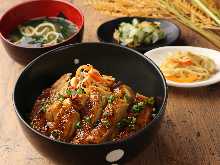 Chicken rice bowl Small bowl  Tsukemono  Miso soup included