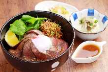 Roast beef rice bowl Small bowl  Tsukemono  Miso soup included