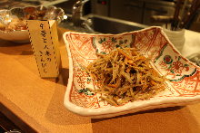 Kinpira gobo (braised burdock root and carrot)