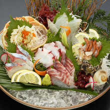 Assorted sashimi