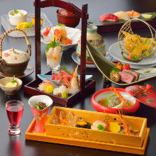 12,100 JPY Course (12 Items) 12,100 JPY Course (12 Items)