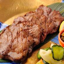 Grilled beef tongue