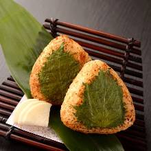 Grilled rice ball