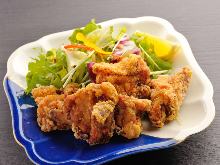 Marinated deep-fried chicken (seasoned with soy sauce)