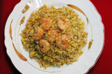 Fried rice with shrimp