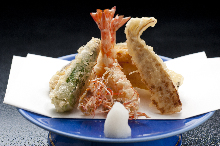 Assorted shrimp and vegetable tempura
