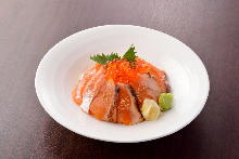 "Oyako" salmon roe and Japanese salmon rice bowl