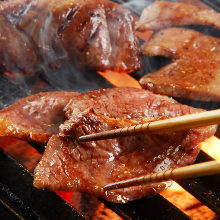 Grilled beef tongue with miso