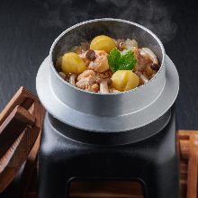 Chicken kamameshi (pot rice)