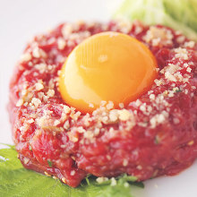 Horse meat tartare