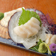 Scallop sashimi