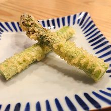 Asparagus tempura