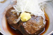 Simmered beef tongue 