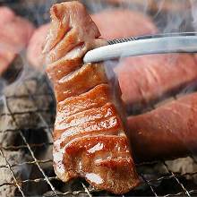 Grilled beef tongue