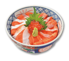 "Oyako" salmon roe and Japanese salmon rice bowl