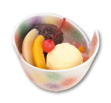 Cream anmitsu (agar gelatin with fruits, sweet red bean paste, and whipped cream)