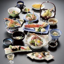 8,800 JPY Course (13 Items)