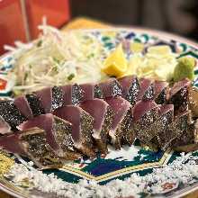 Straw-seared skipjack tuna