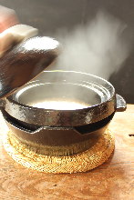 Donabe Gohan (rice in an earthen pot)