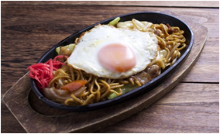 Yakisoba noodles with sauce