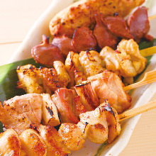 Assorted grilled chicken skewers, 5 kinds