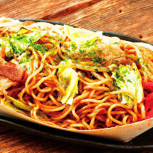 Yakisoba noodles with sauce