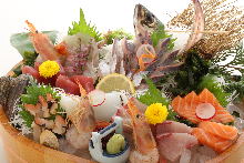 Assorted sashimi