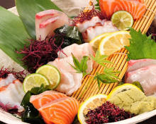 Assorted sashimi