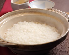 Donabe Gohan (rice in an earthen pot)