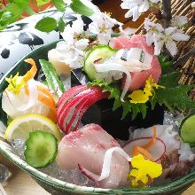 Assorted sashimi