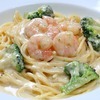 Shrimp & Broccoli Creamy Pasta