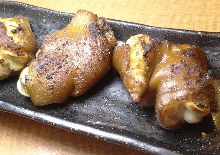 Tonsoku (pig's trotters)