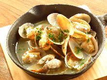 Manila clams steamed in white wine