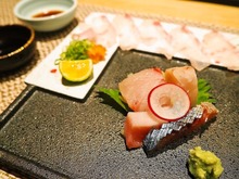 Assorted sashimi