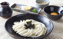 A bowl of chilled udon