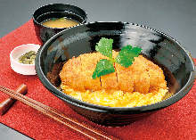 Pork cutlet rice bowl