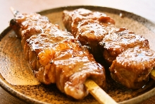 Grilled beef skewer