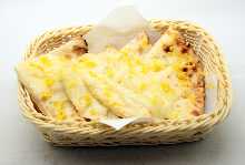 Garlic Cheese Nan